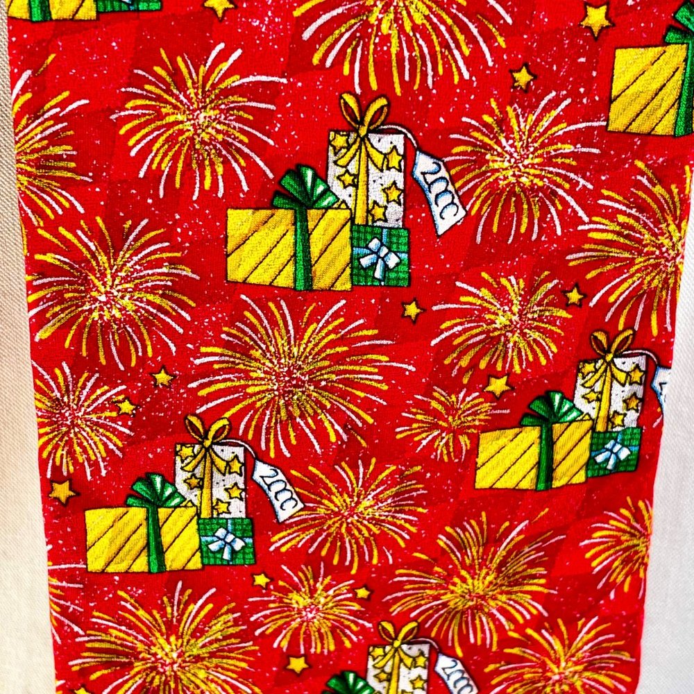 ▪️VTG▪️HALLMARK▪️HOLIDAY TRADITIONS▪️Silk Collectors Edition Millennial Necktie - Picture 3 of 4